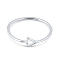 Anel Triangular – Design Geométrico Moderno